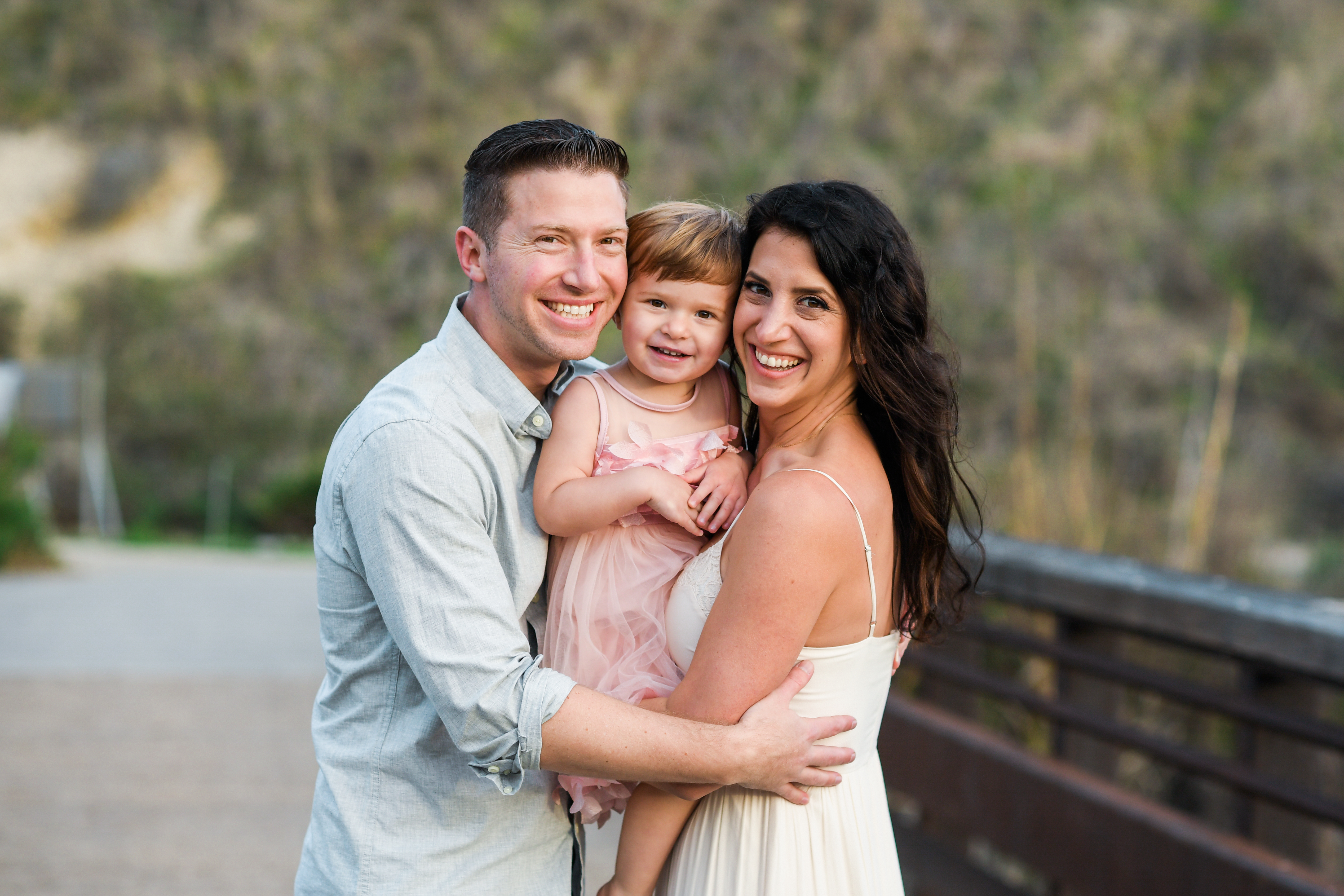 Adorable_family_portraits_at_the_beach_crystal_cove_california